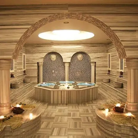 Lägenhet Gold City Luxury3 *