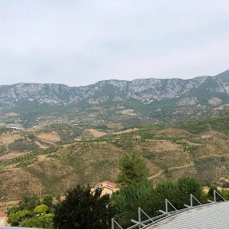 Gold City Luxury3 *
